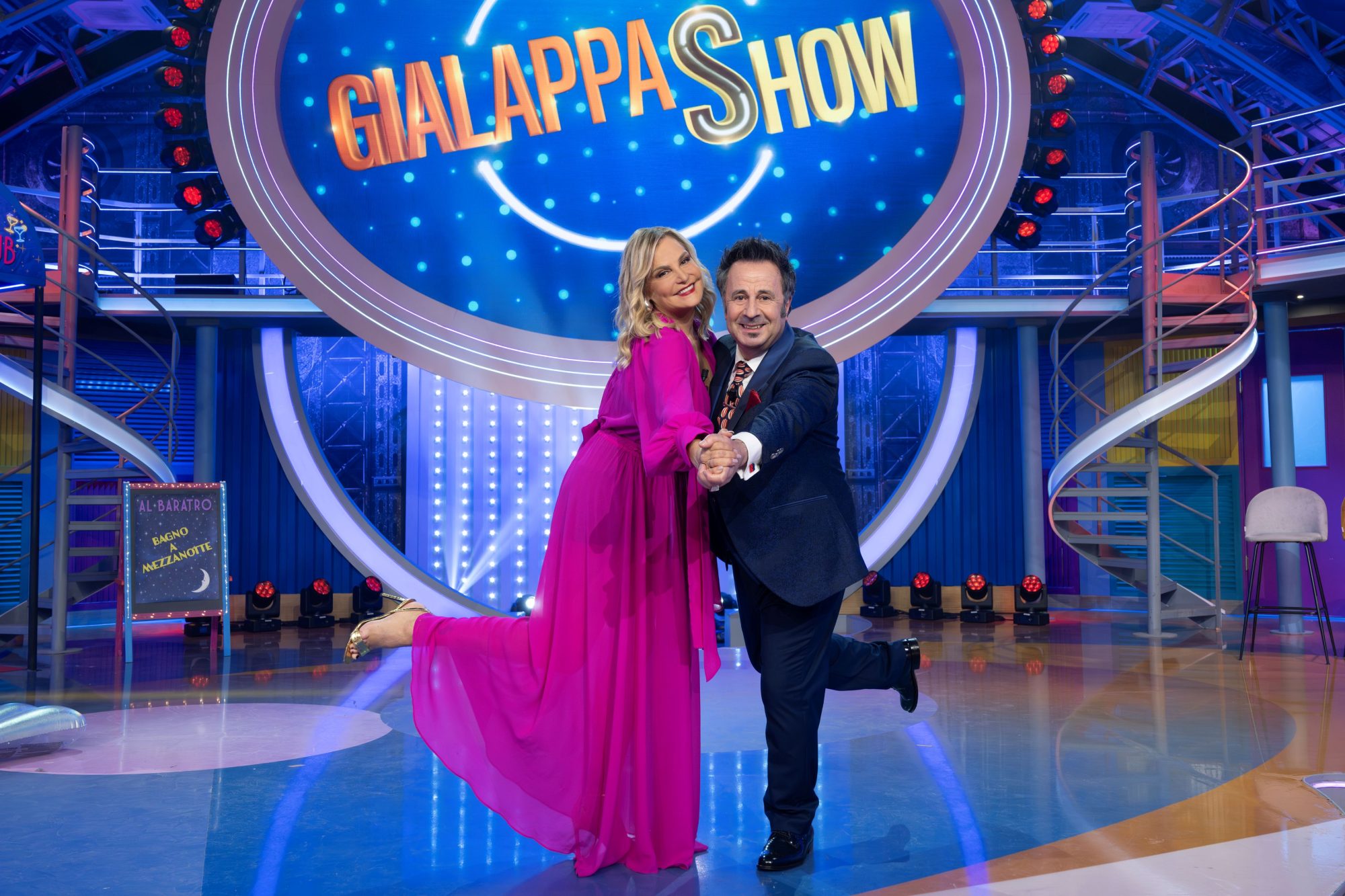 Simona Ventura torna al Tavolo da Fazio e apre la nuova stagione di GialappaShow